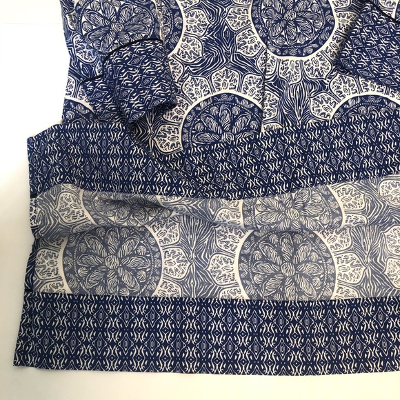 🛍Dana Bachman blue/white flowy blouse - Picture 5 of 6